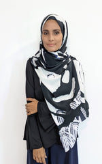 Load image into Gallery viewer, Eid 2022: Overjoy Shawl

